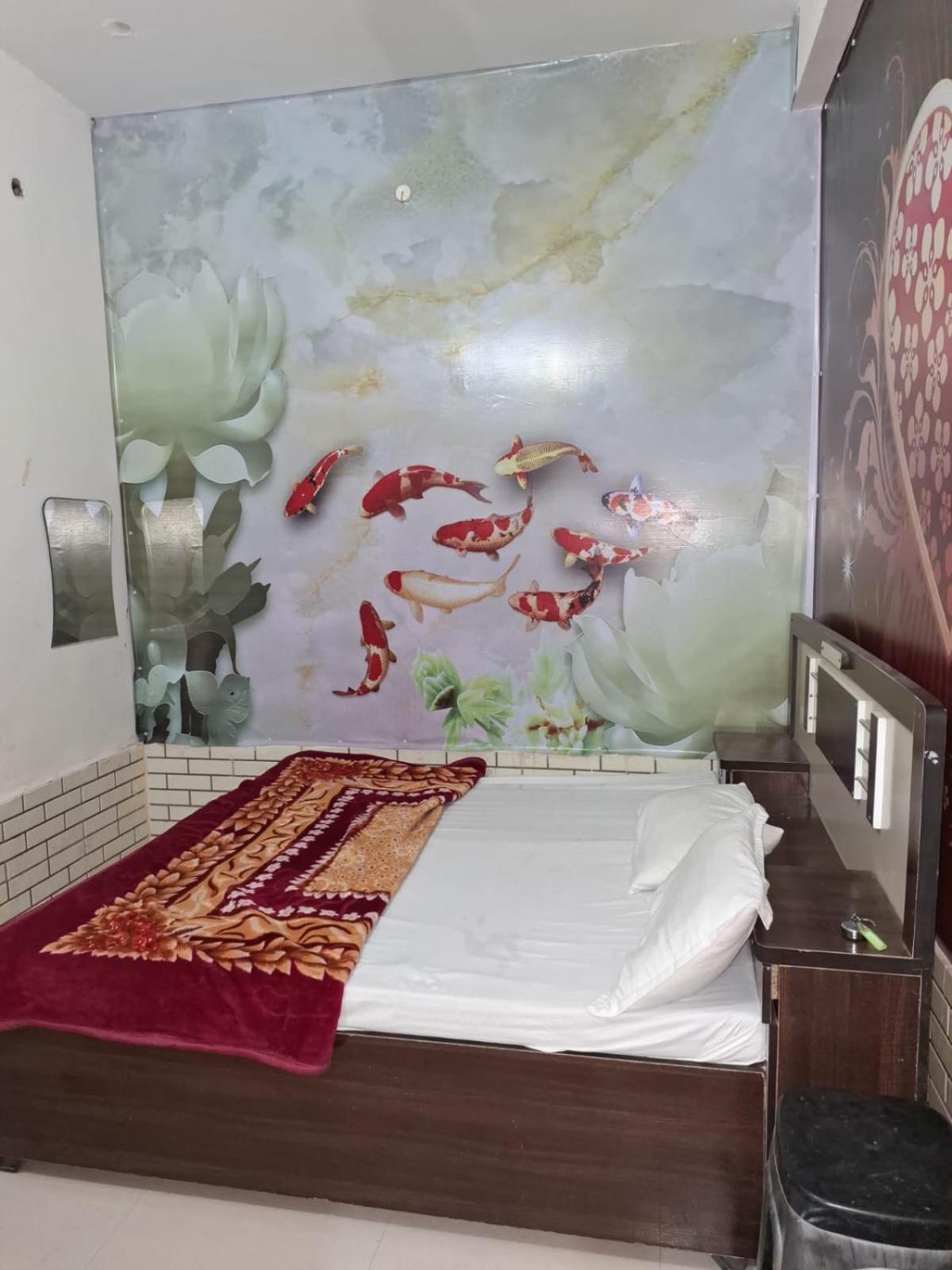 Hotel Shree Ram Krishna Dham 2*